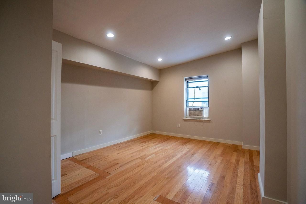 1504 Swain St #2 - Photo 7 of 17