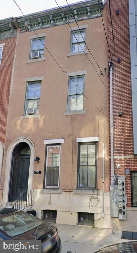 713 N 16th St #2