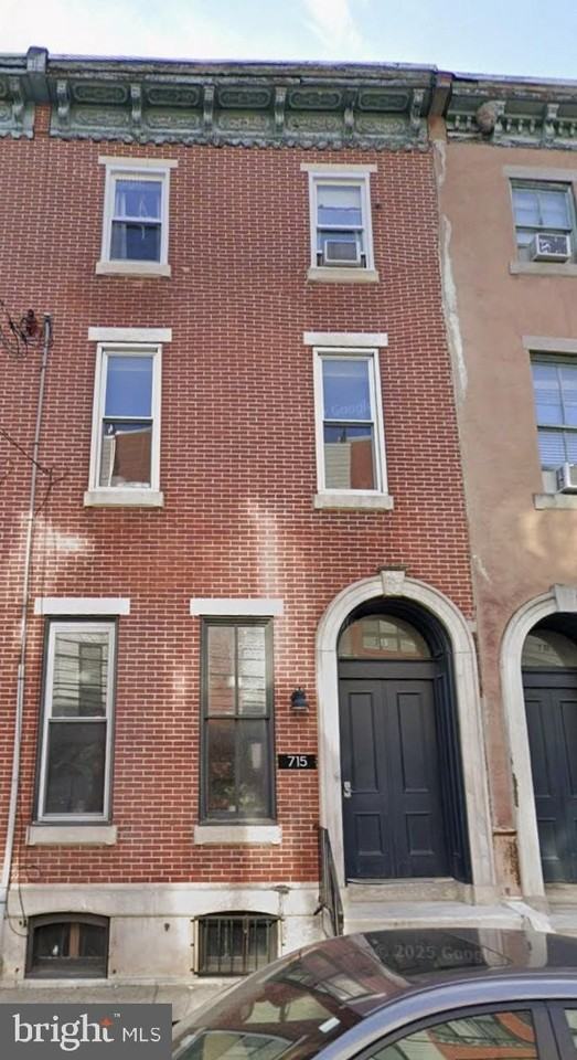715 N 16th St #3