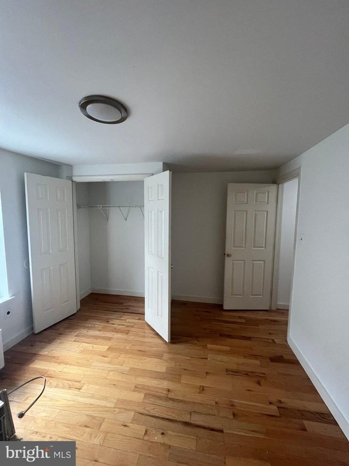 715 N 16th St #3 - Photo 4 of 11