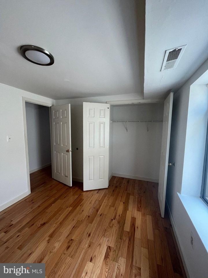 715 N 16th St #3 - Photo 6 of 11