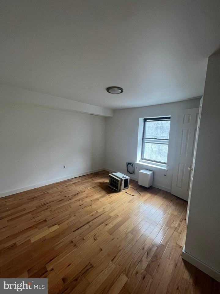 715 N 16th St #3 - Photo 7 of 11