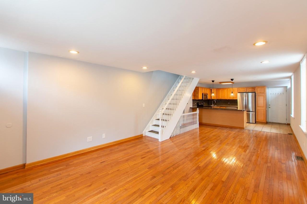 152 Tree St - Photo 2 of 21