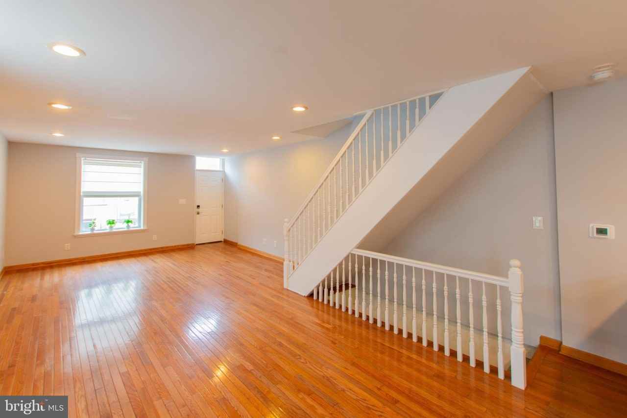 152 Tree St - Photo 3 of 21