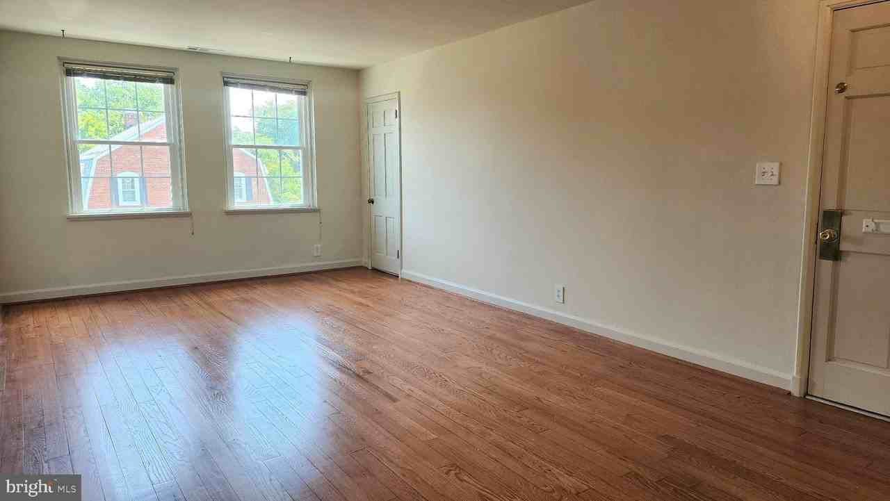 3347 S Wakefield St #B2 - Photo 4 of 28