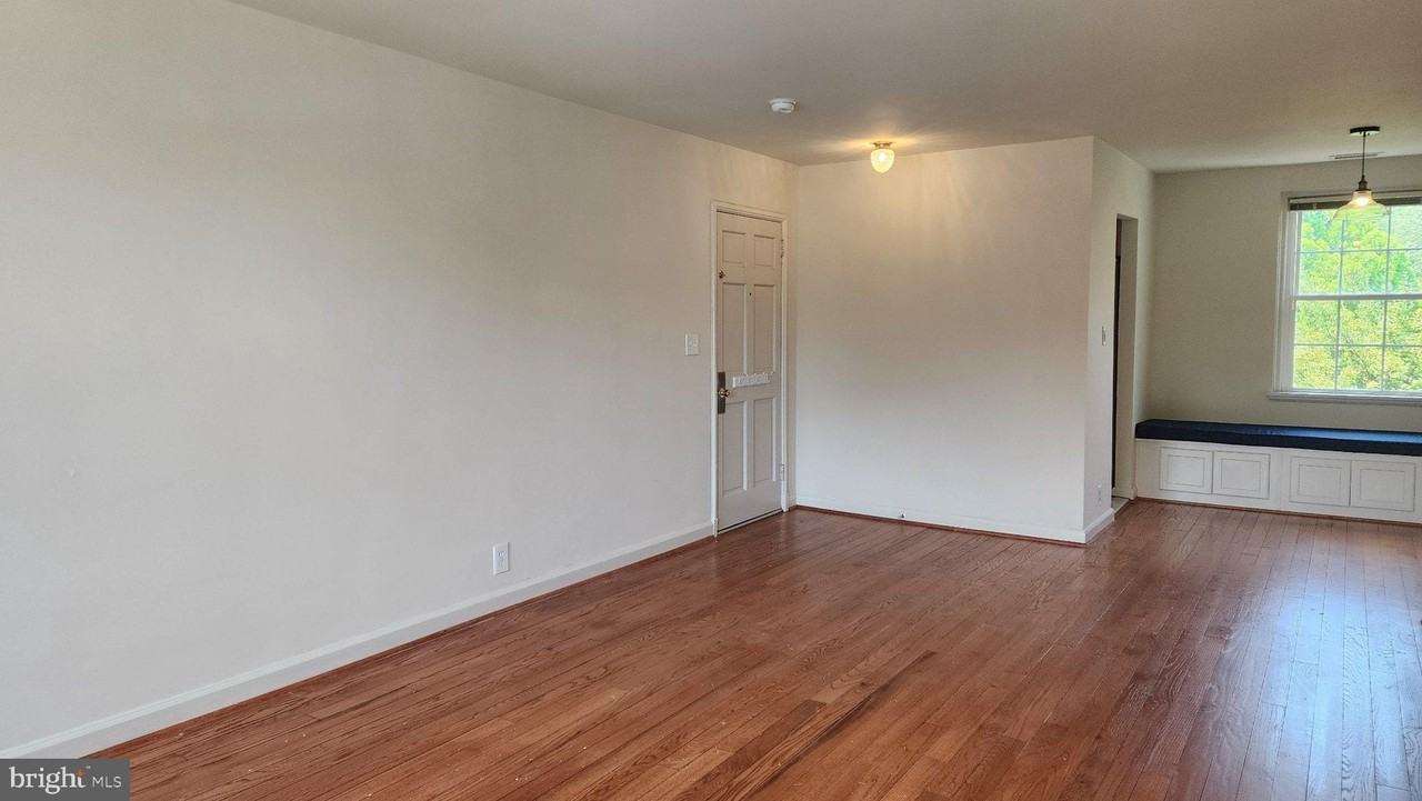 3347 S Wakefield St #B2 - Photo 5 of 28