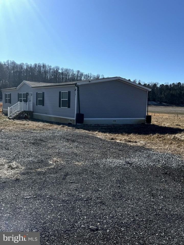 8236 Camden Rd - Photo 2 of 14