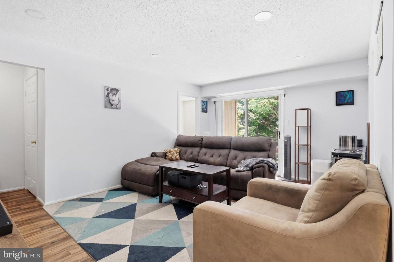 7739 Inversham Dr #185 - Photo 4 of 34