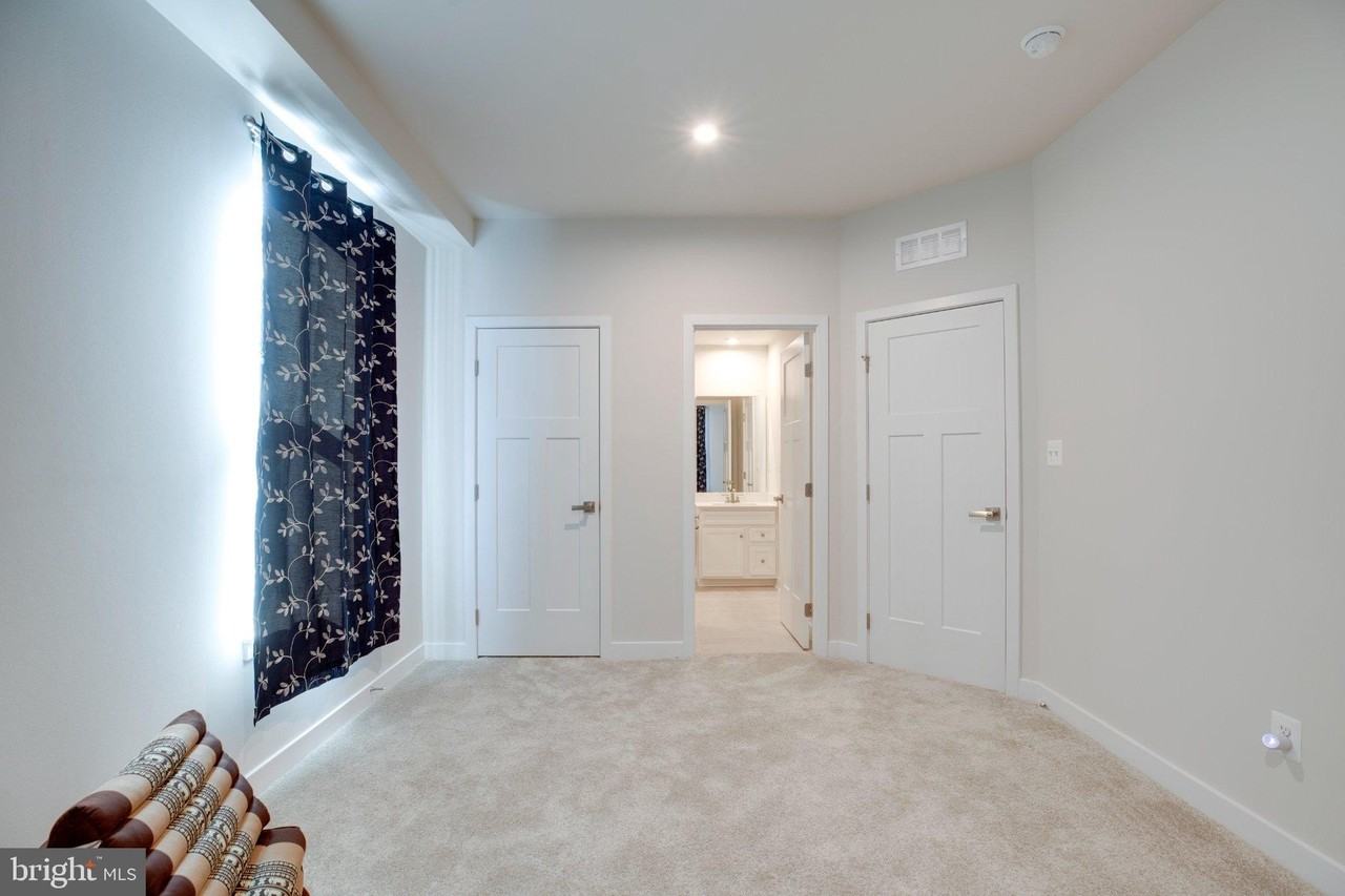 4468 Sulford Ter - Photo 2 of 46