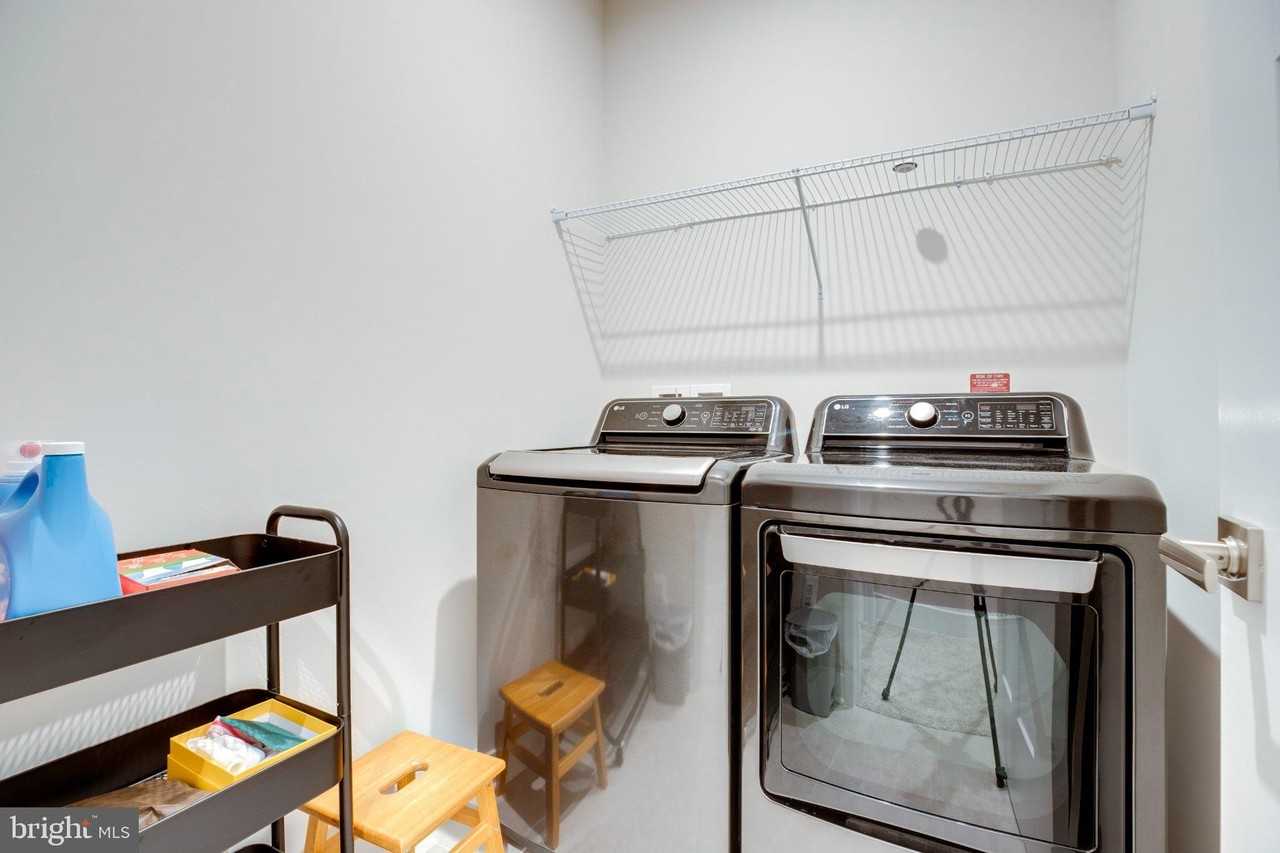 4468 Sulford Ter - Photo 7 of 46
