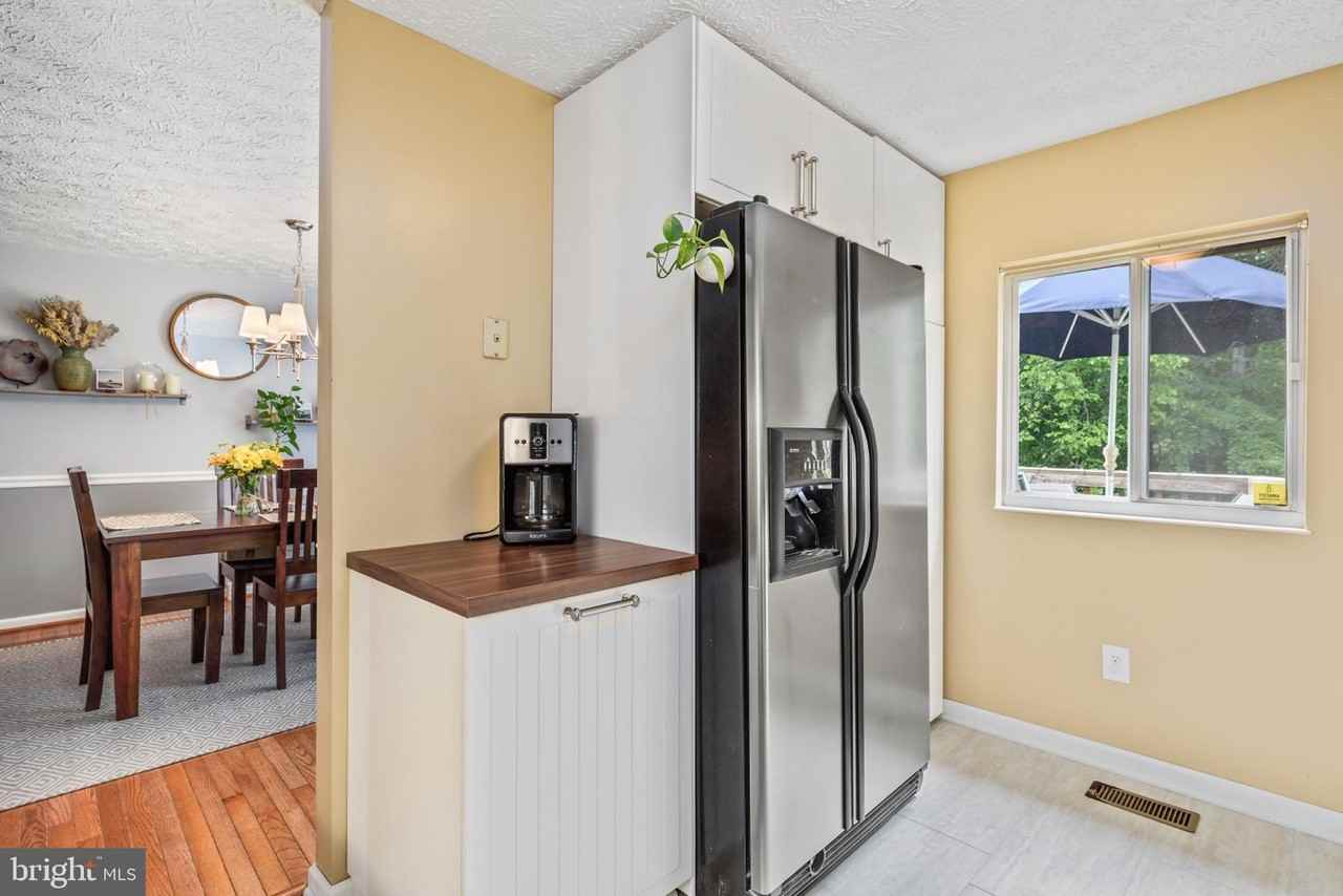 1120 Floyd Pl - Photo 2 of 10