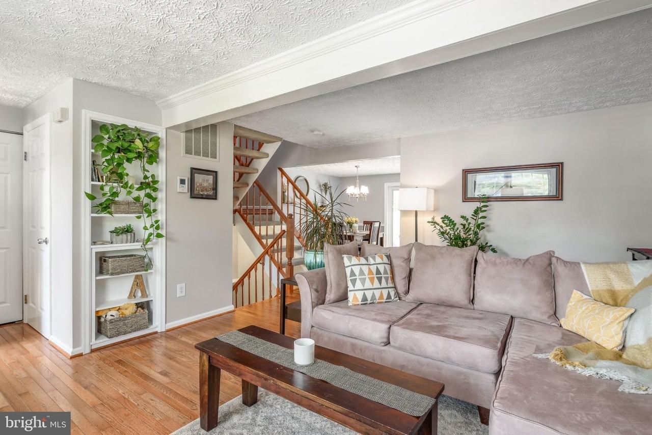 1120 Floyd Pl - Photo 6 of 10