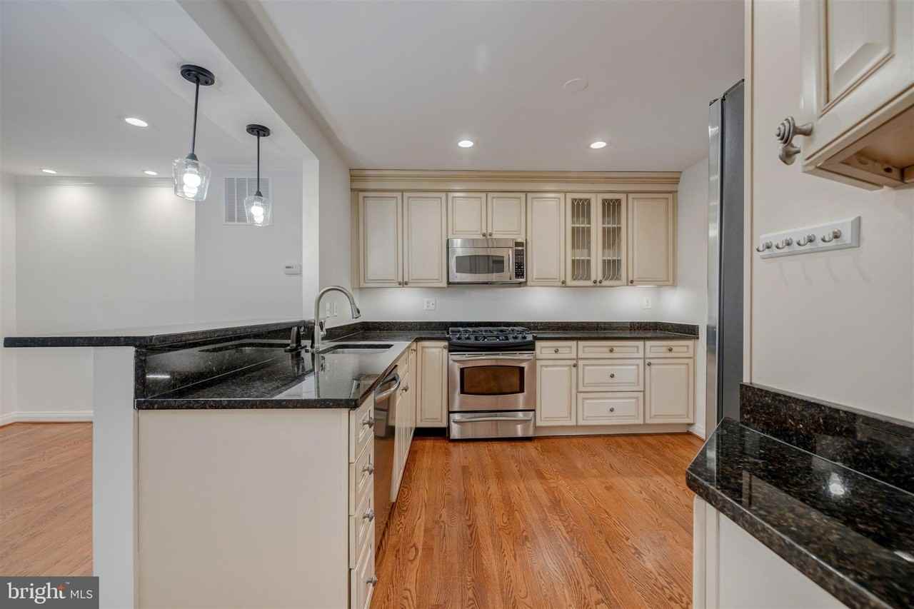 11909 Saint Johnsbury Ct - Photo 2 of 12