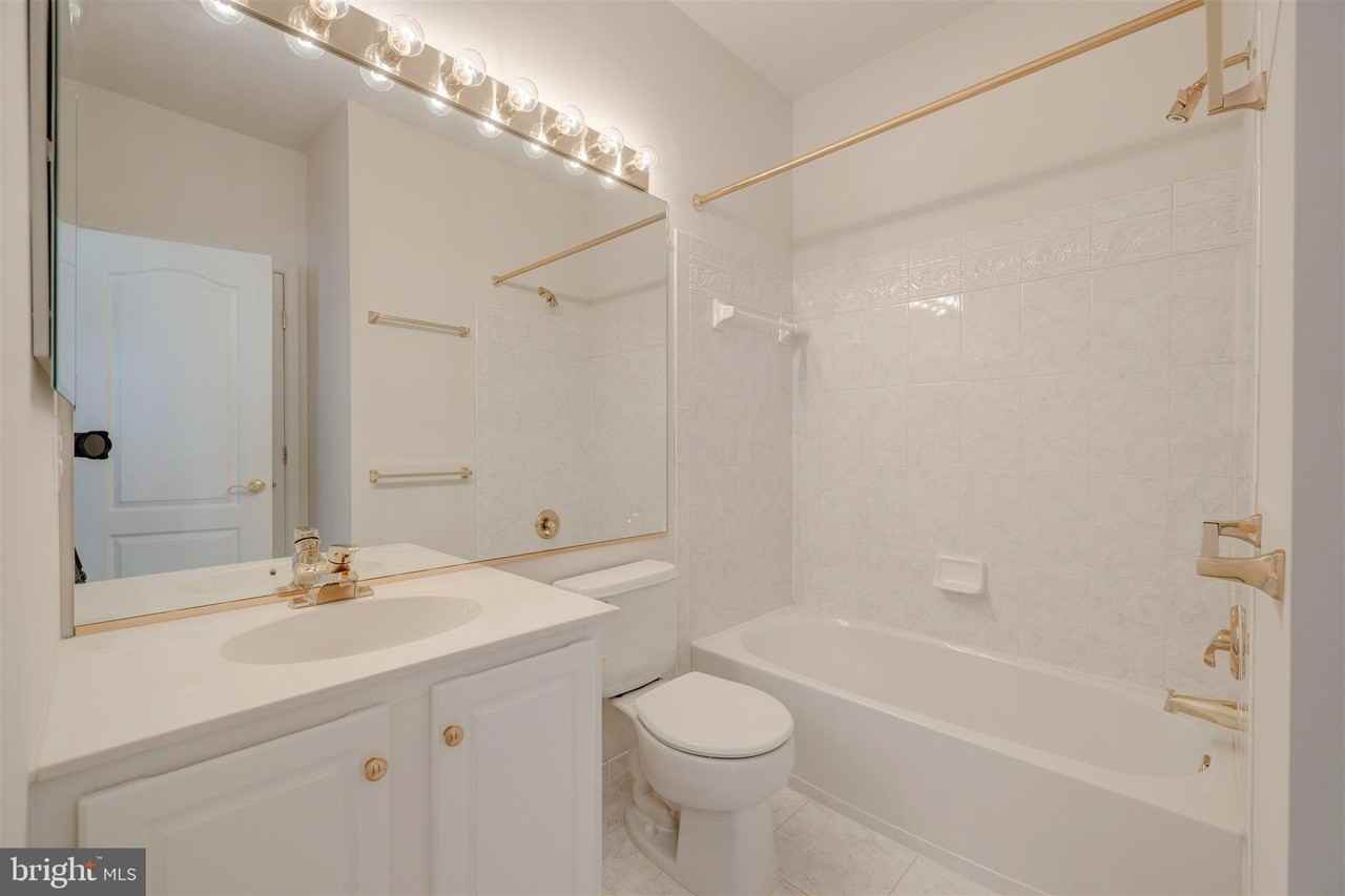 11909 Saint Johnsbury Ct - Photo 3 of 12