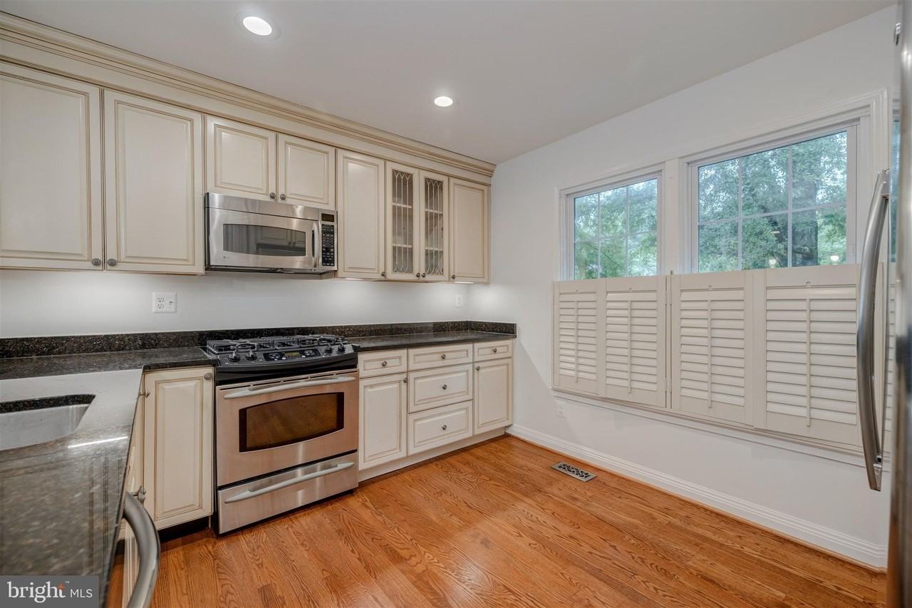 11909 Saint Johnsbury Ct - Photo 6 of 12