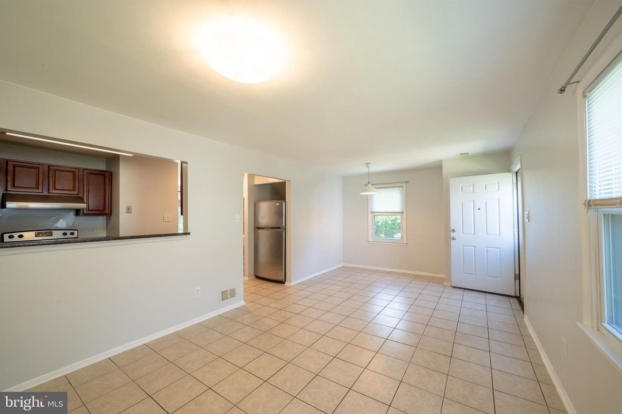 9572 Inverary Ct - Photo 7 of 29