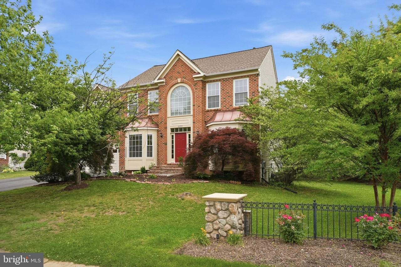 6355 Willowfield Way - Photo 2 of 50