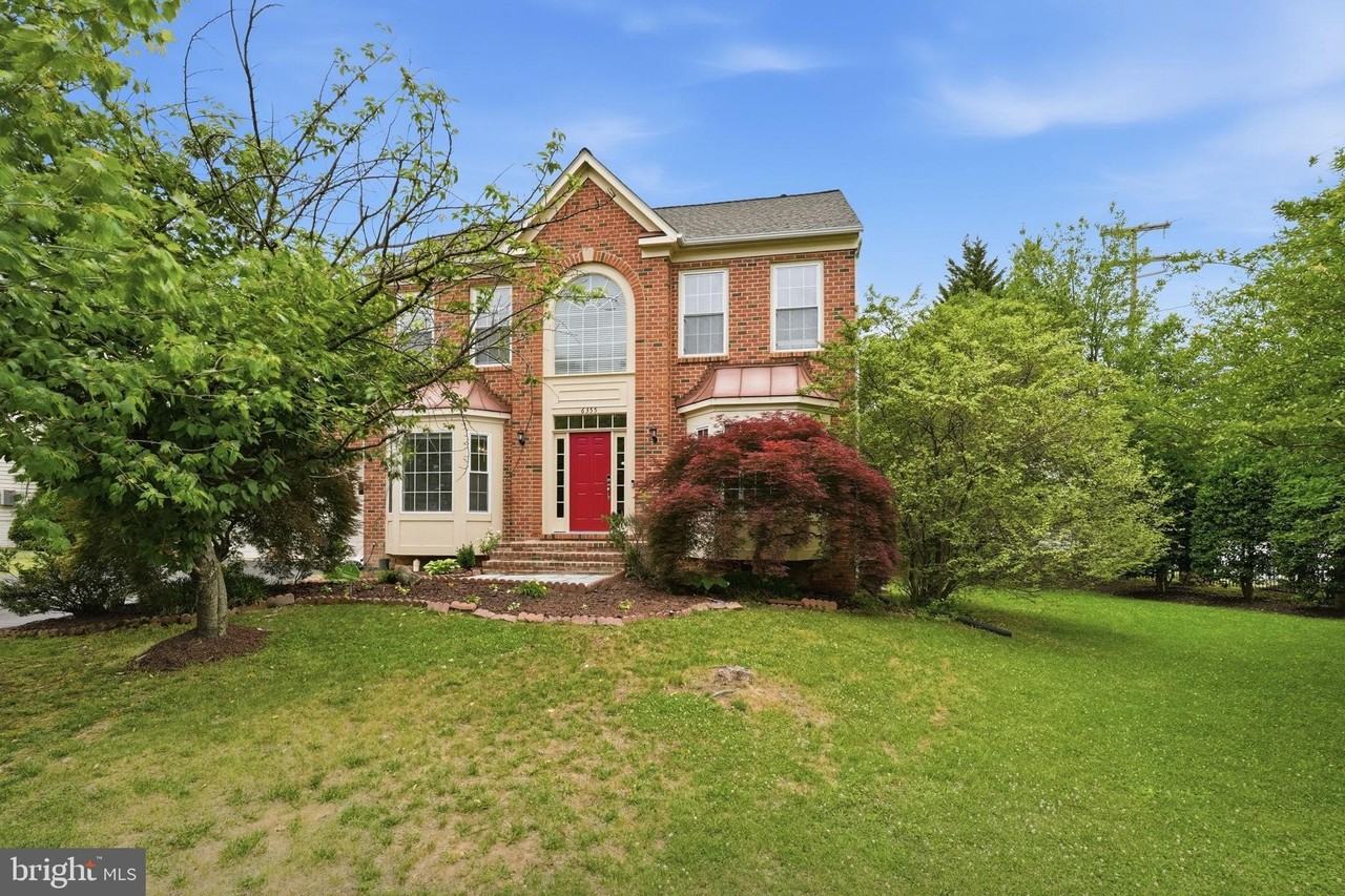 6355 Willowfield Way - Photo 3 of 50