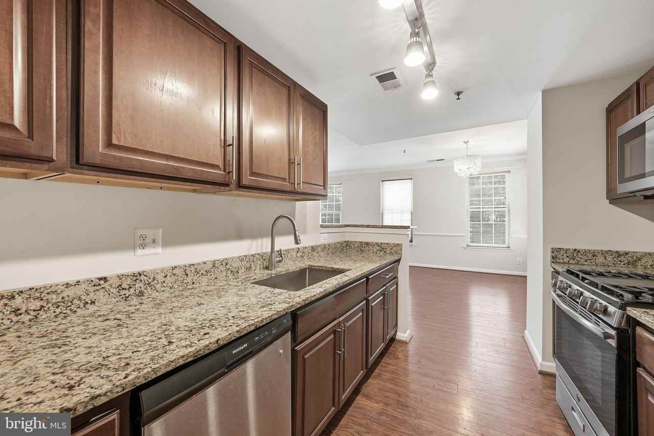 8986 Harrover Pl #86B - Photo 7 of 22