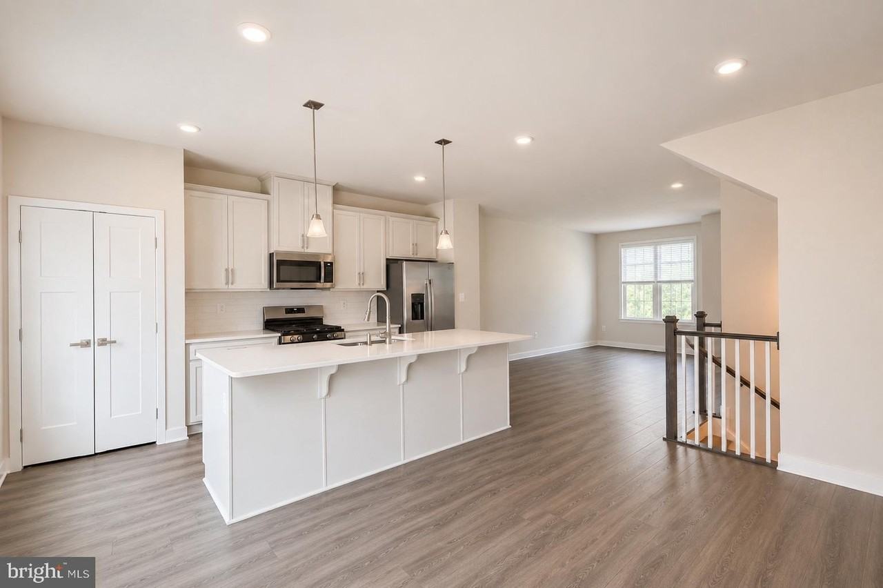 46271 Mount Kellogg Ter - Photo 2 of 19