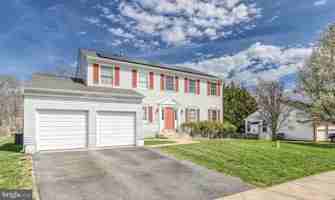 featured image of 29 Palace Ln
