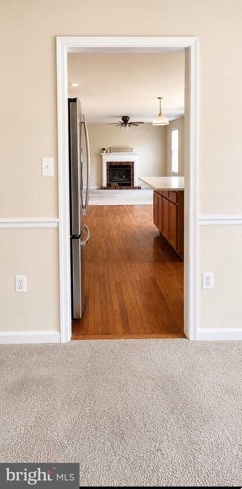 29 Palace Ln - Photo 5 of 17