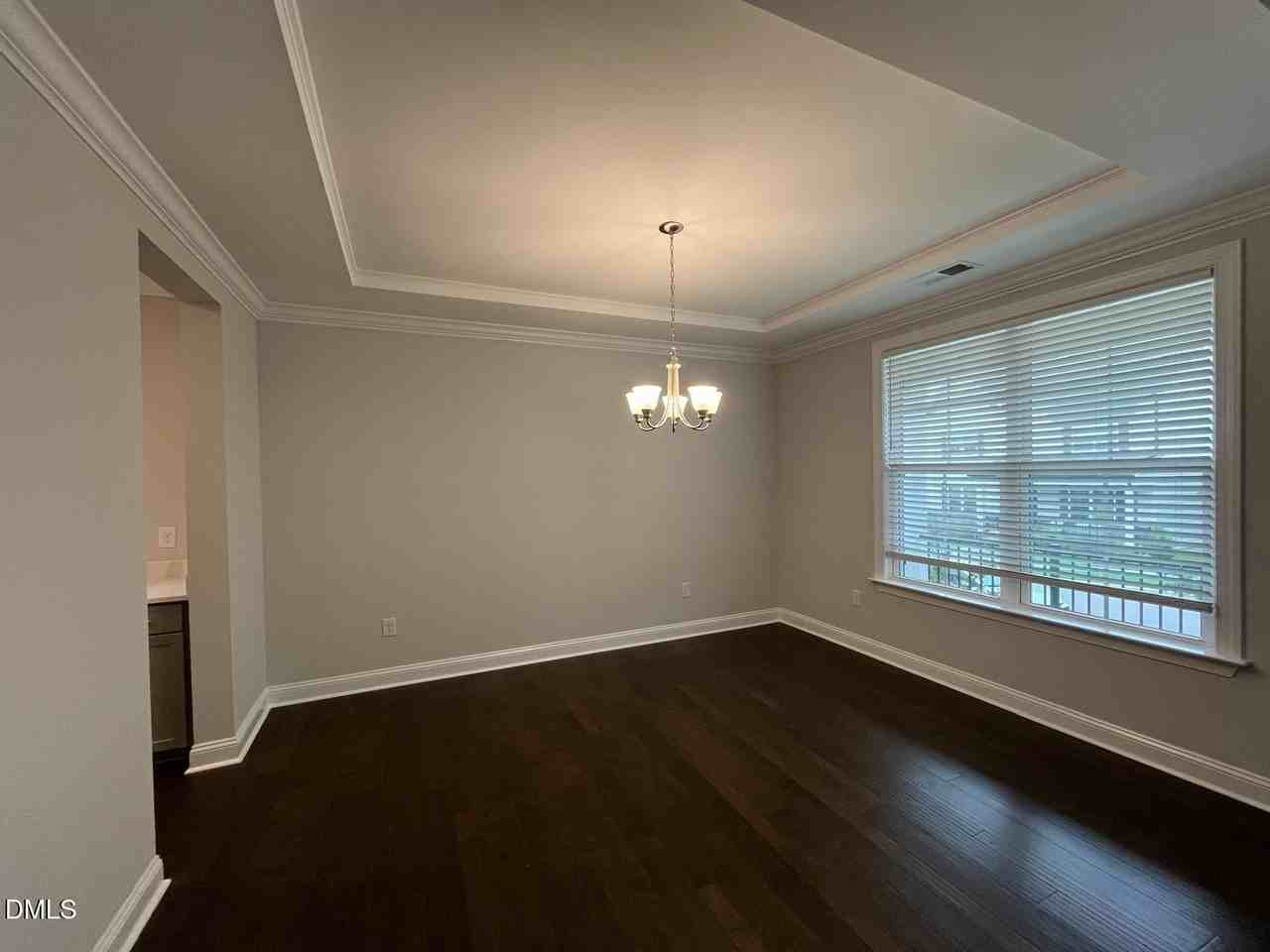 3011 Early Planting Ave - Photo 4 of 50