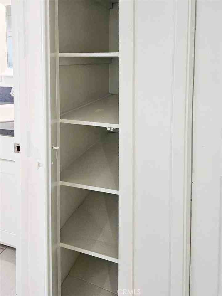 1026 San Rafael Ave - Photo 6 of 15