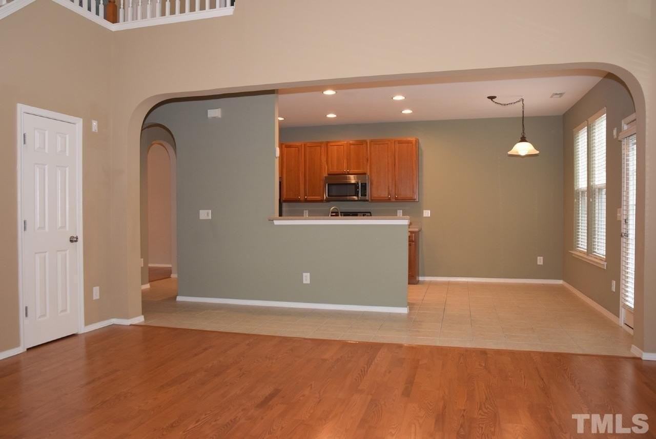 8224 Stone Cellar Dr - Photo 5 of 36