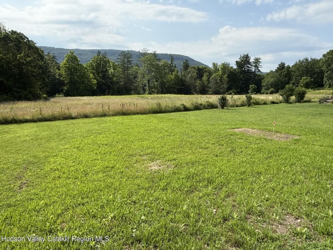 181 Rock Hill Rd - Photo 3 of 15