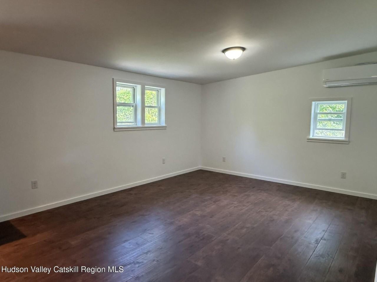 181 Rock Hill Rd - Photo 7 of 15