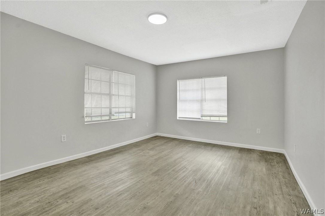 5201 Mulga Ave - Photo 7 of 23