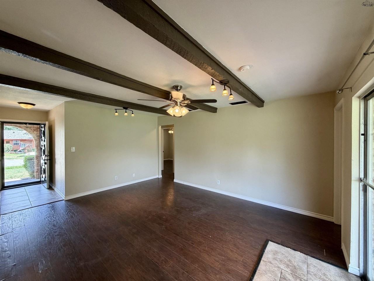 5201 Tower Dr - Photo 6 of 15