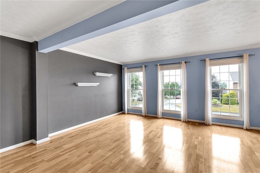 3014 Estate Dr - Photo 4 of 25