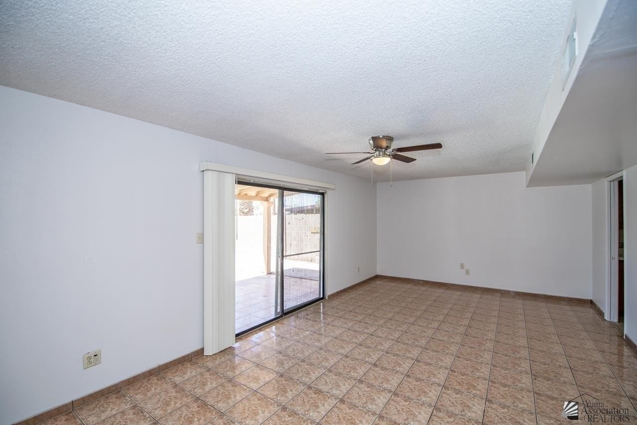 2257 W 18th St - Photo 4 of 20