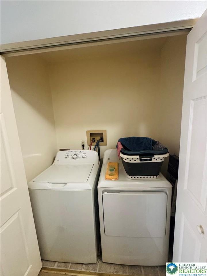 2327 S 4th St ##2 - Photo 6 of 11