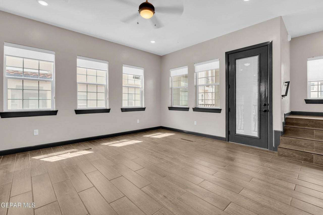 461 Vin Benicarlo Pl - Photo 4 of 50