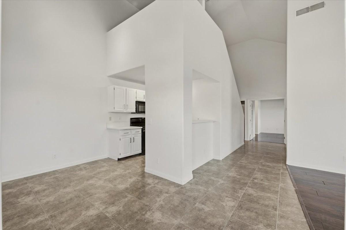 5125 W Reno Ave #1 - Photo 3 of 22