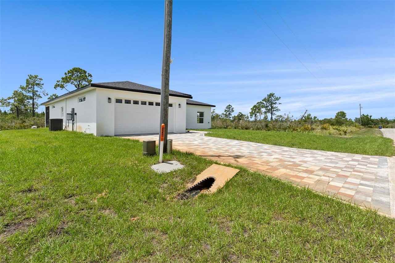 7435 Casilla St - Photo 2 of 33