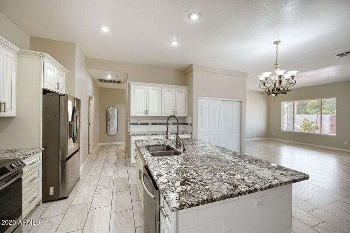 5619 W Frier Dr - Photo 5 of 20