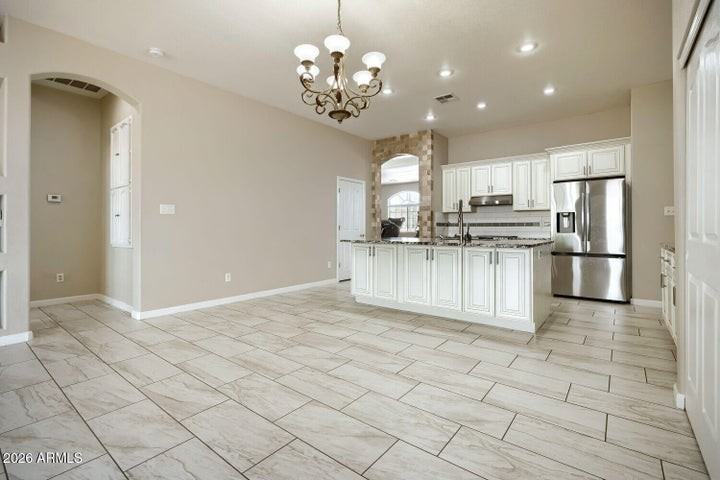 5619 W Frier Dr - Photo 6 of 20