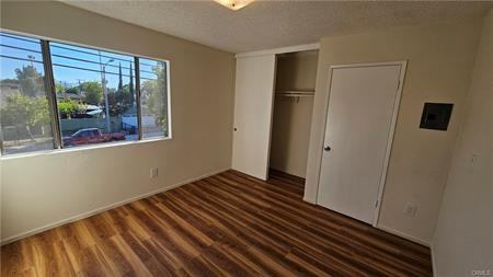 614 S Lake St ##E - Photo 5 of 8