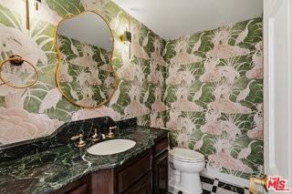 1200 N Doheny Dr - Photo 7 of 8