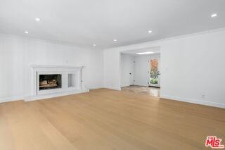 1836 N Doheny Dr - Photo 7 of 8