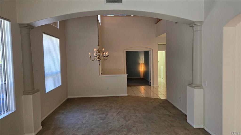1520 Upland Hills Dr S - Photo 3 of 37