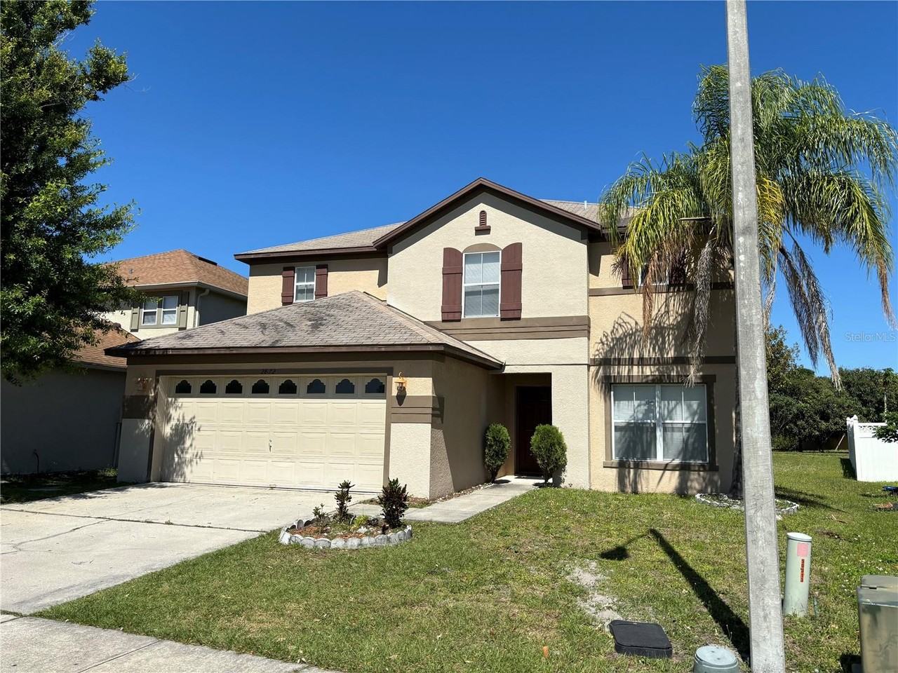 2872 Paynes Prairie Cir - Photo 2 of 21