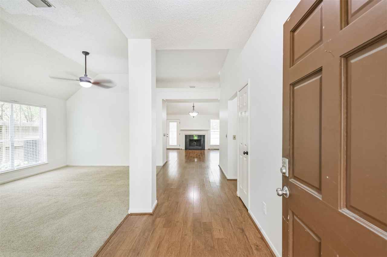 43 E Trillium Cir - Photo 2 of 33