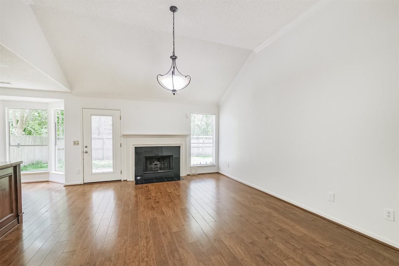 43 E Trillium Cir - Photo 3 of 33