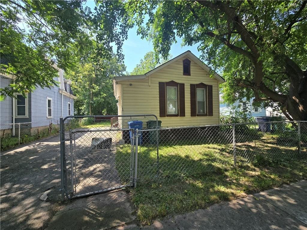 149 Champlain St
