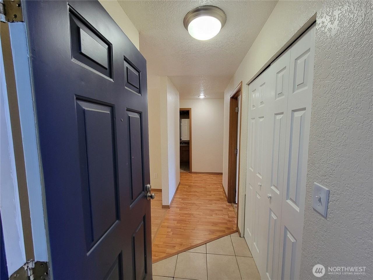 15416 40th Ave W - Photo 3 of 30